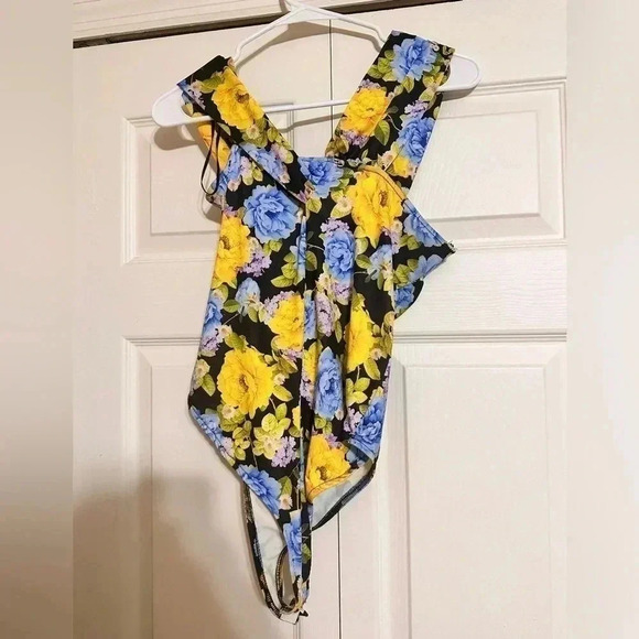 Zara Floral Bodysuit - Picture 8 of 9